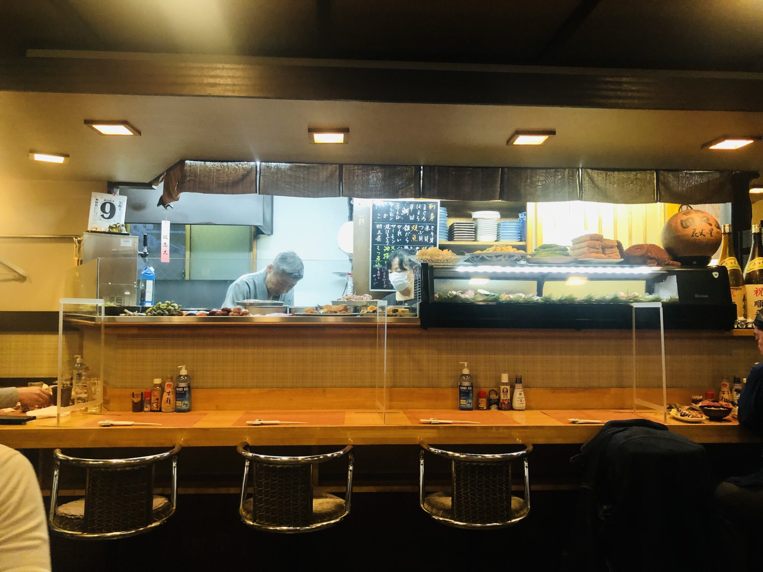 Hiding Place for Local Obanzai restaurant in Shinjuku Arakicho “Ishiku”